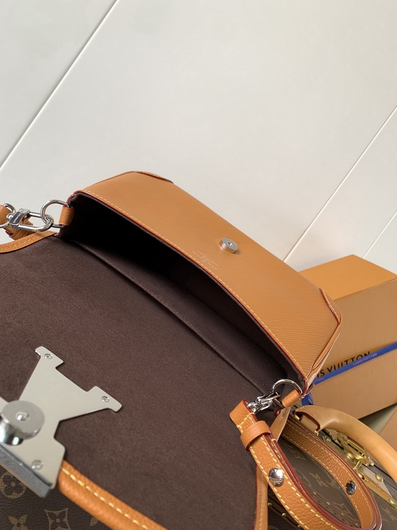 LV Bag-NFC(AAA)-544