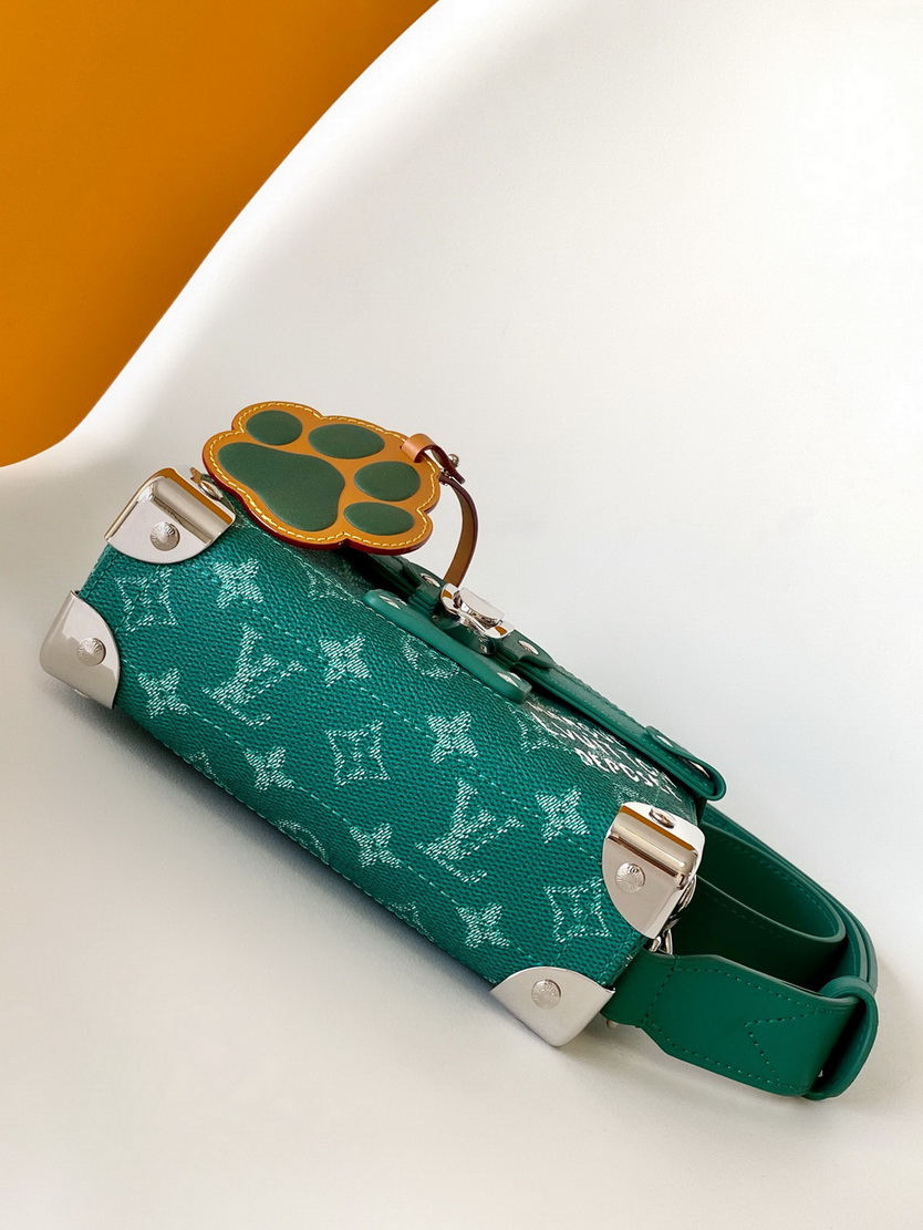 LV Bag-NFC(AAA)-556