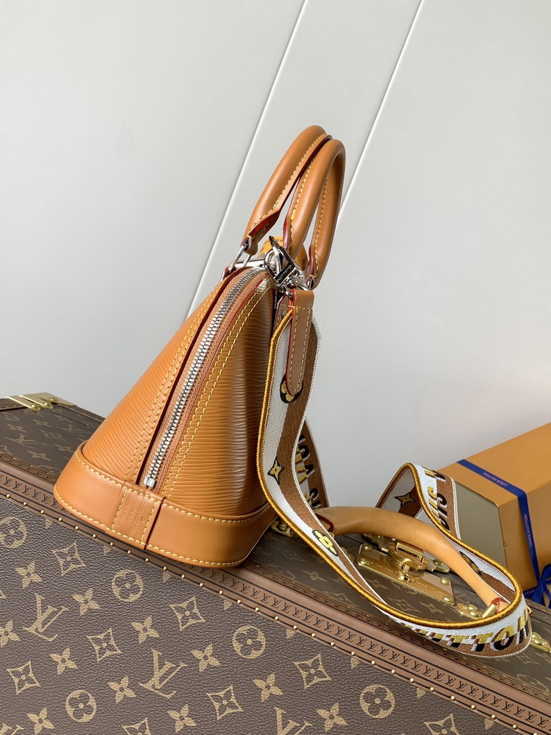 LV Bag-NFC(AAA)-558