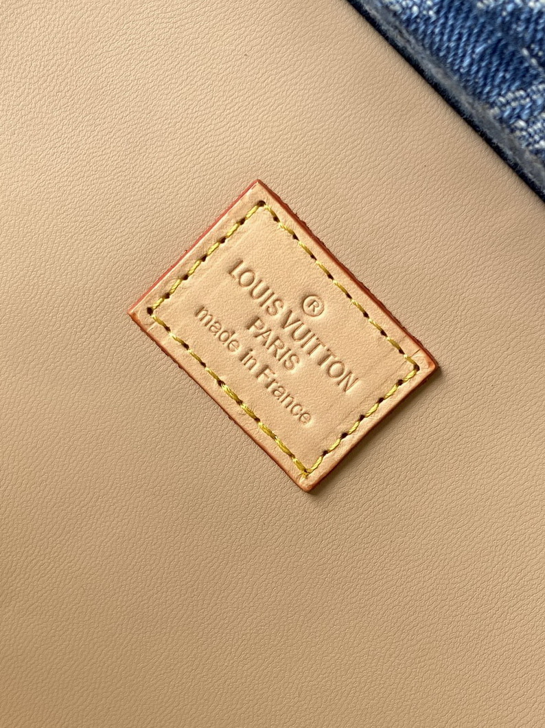 LV Bag-NFC(AAA)-562