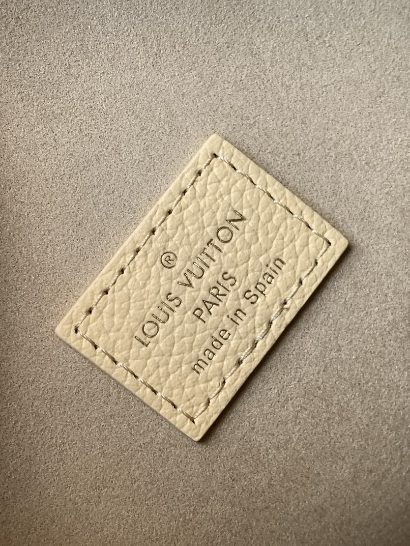 LV Bag-NFC(AAA)-571
