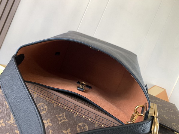 LV Bag-NFC(AAA)-572