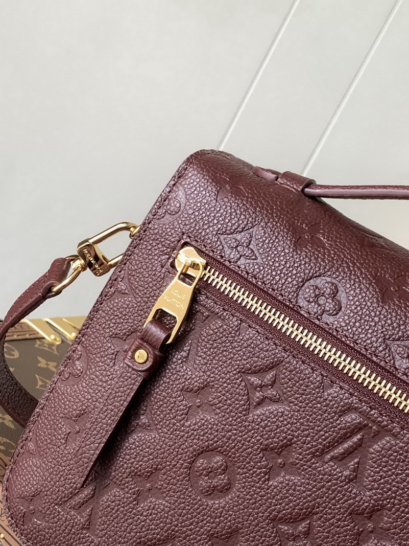 LV Bag-NFC(AAA)-577