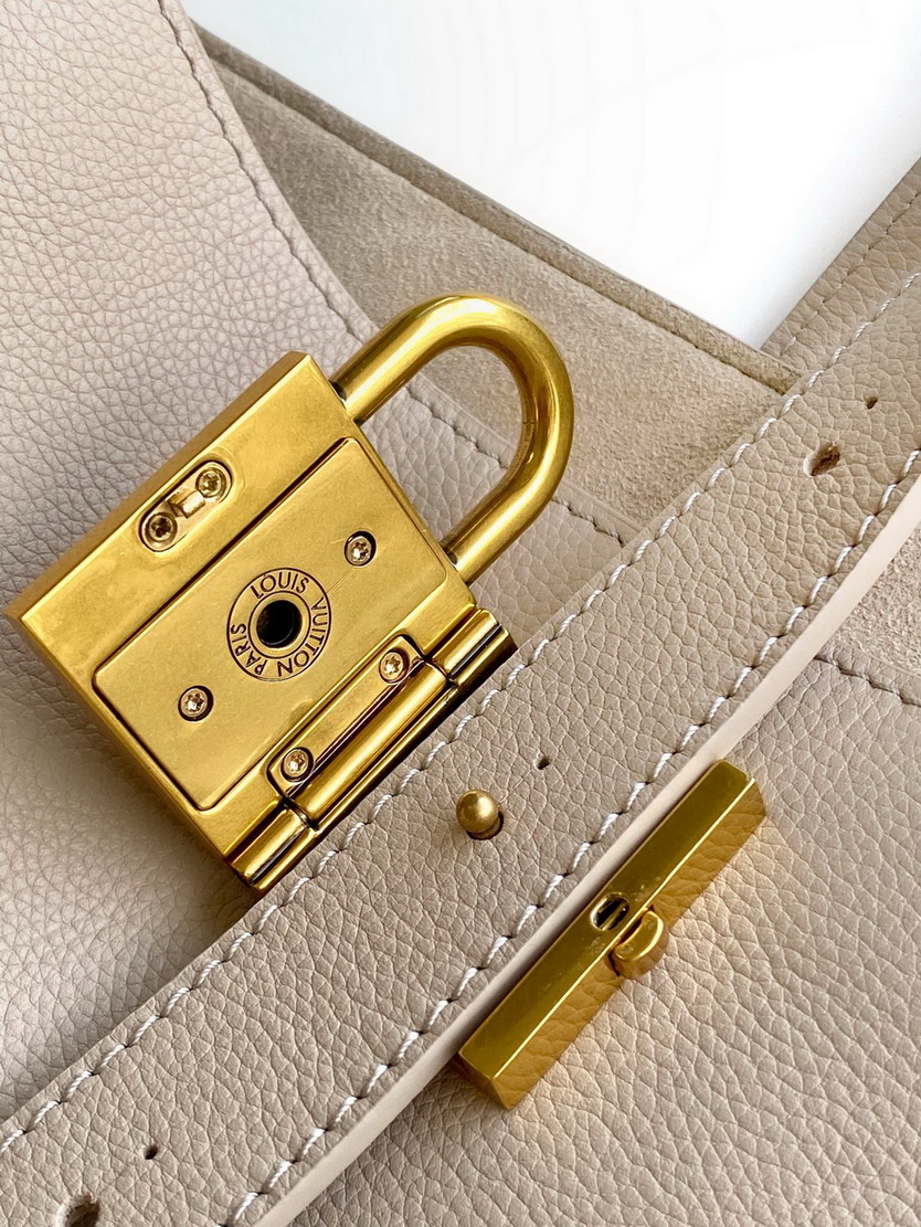 LV Bag-NFC(AAA)-603