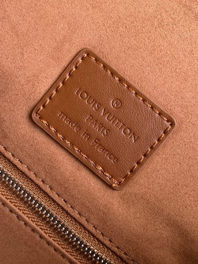 LV Bag-NFC(AAA)-610