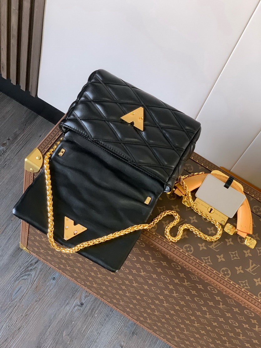 LV Bag-NFC(AAA)-659