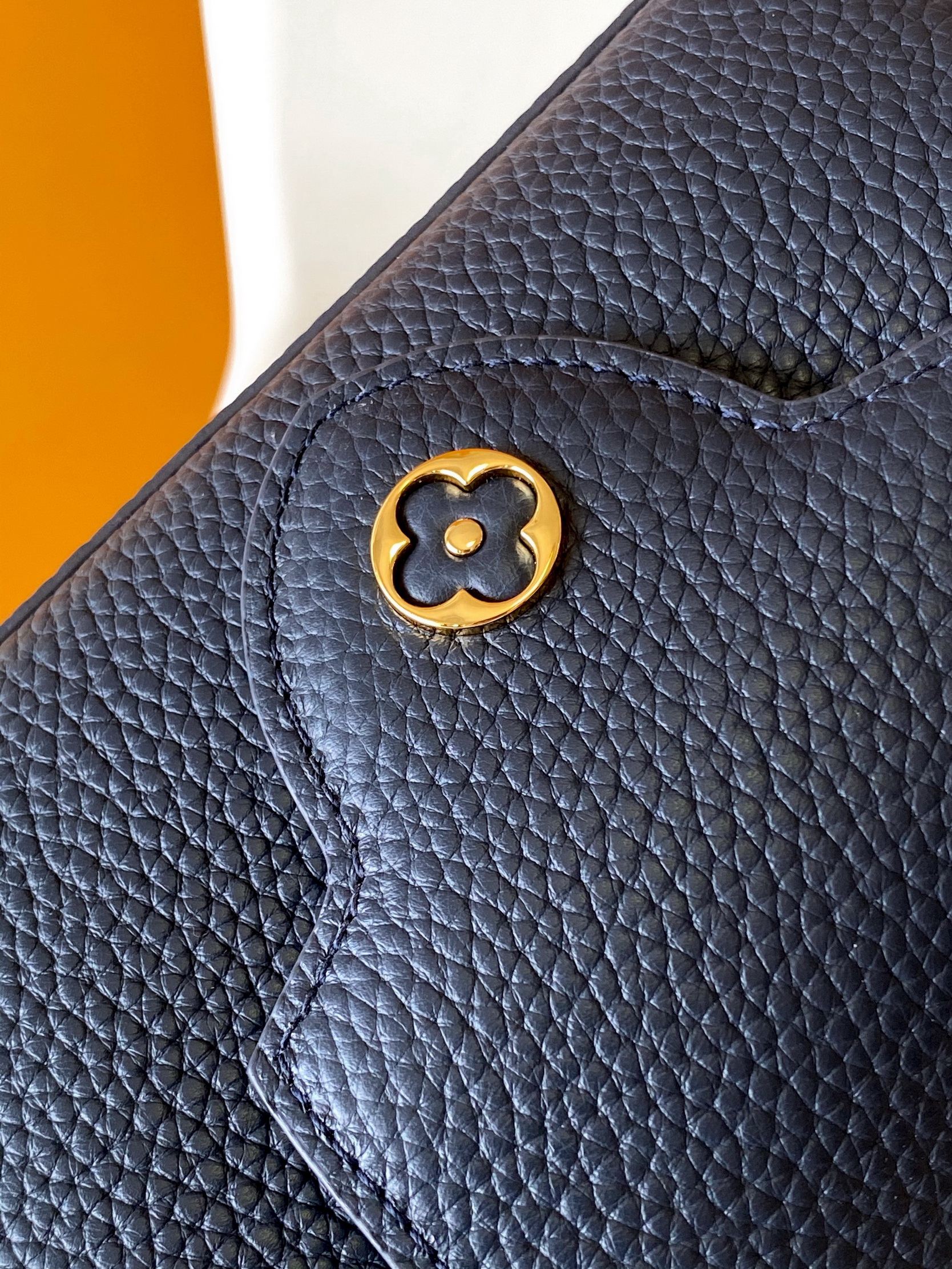 LV Bag-NFC(AAA)-677