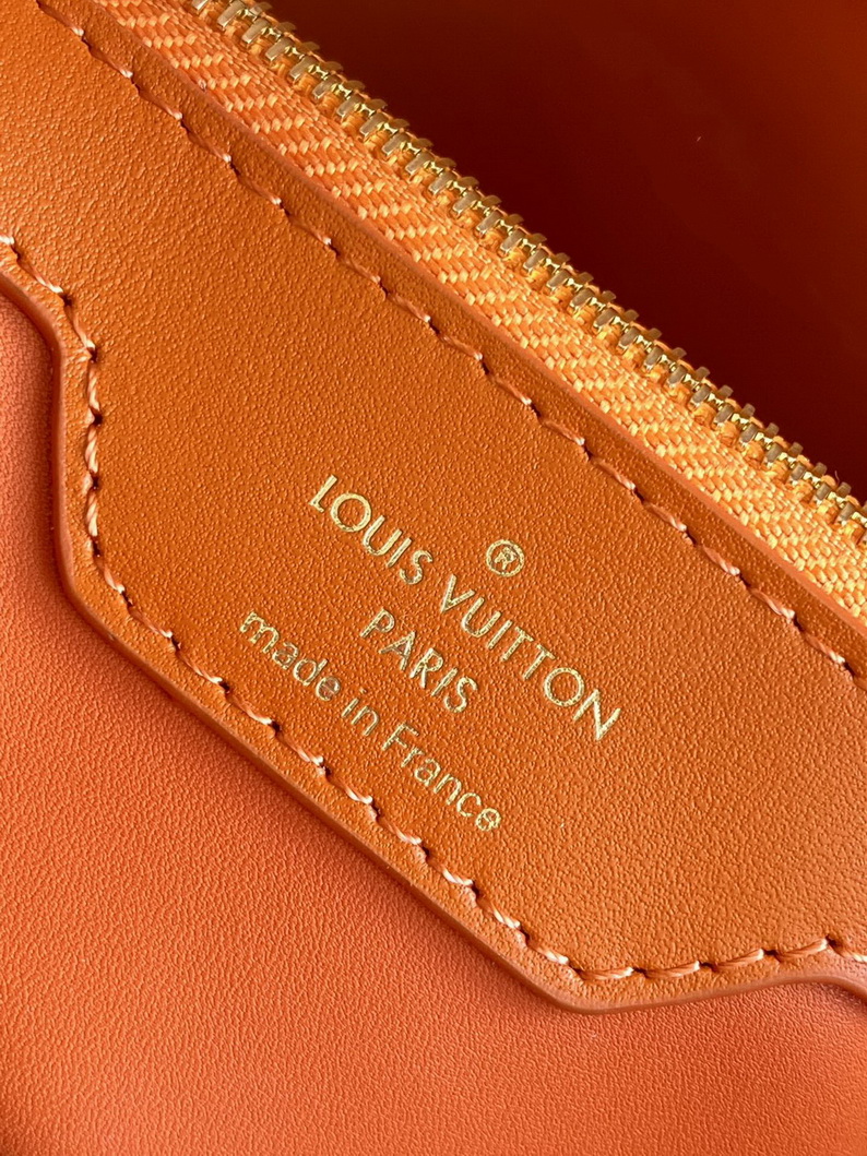 LV Bag-NFC(AAA)-697