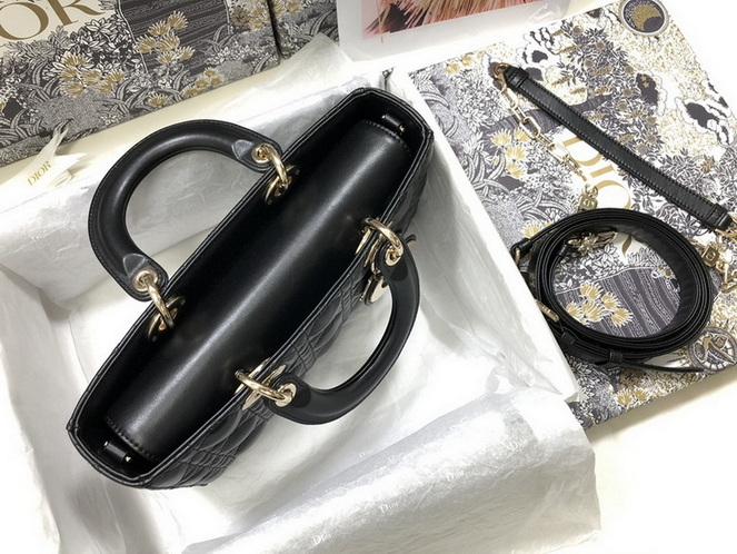 Dior Handbags AAA(Women)-225