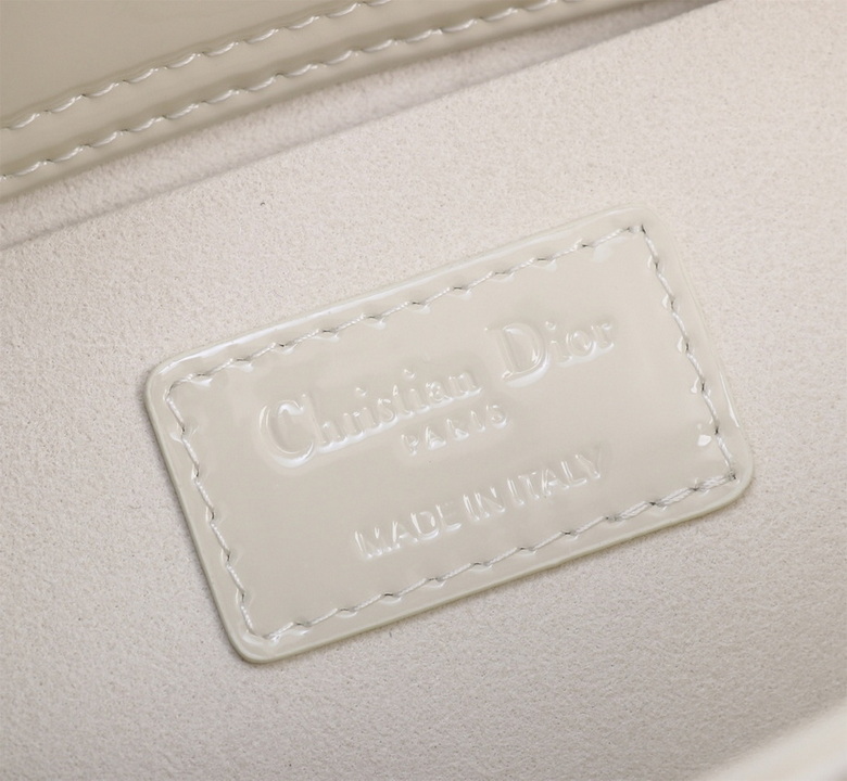 Dior Handbags AAA(Women)-258