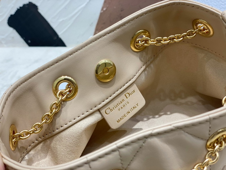 Dior Handbags AAA(Women)-393
