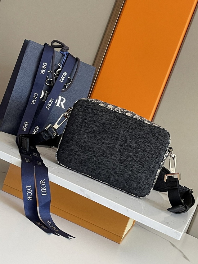 Dior Handbags AAA(Women)-410