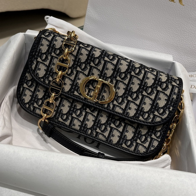 Dior Handbags AAA(Women)-415