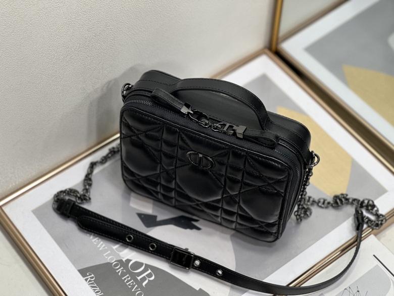 Dior Handbags AAA(Women)-156