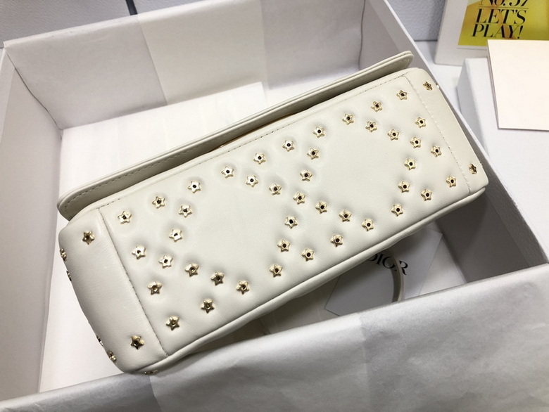 Dior Handbags AAA(Women)-221