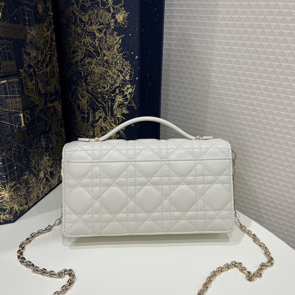 Dior Handbags AAA(Women)-627