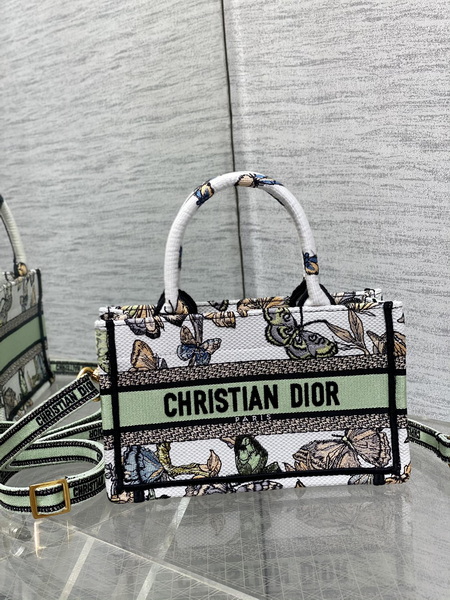 Dior Handbags AAA(Women)-704