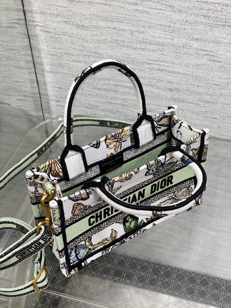Dior Handbags AAA(Women)-704