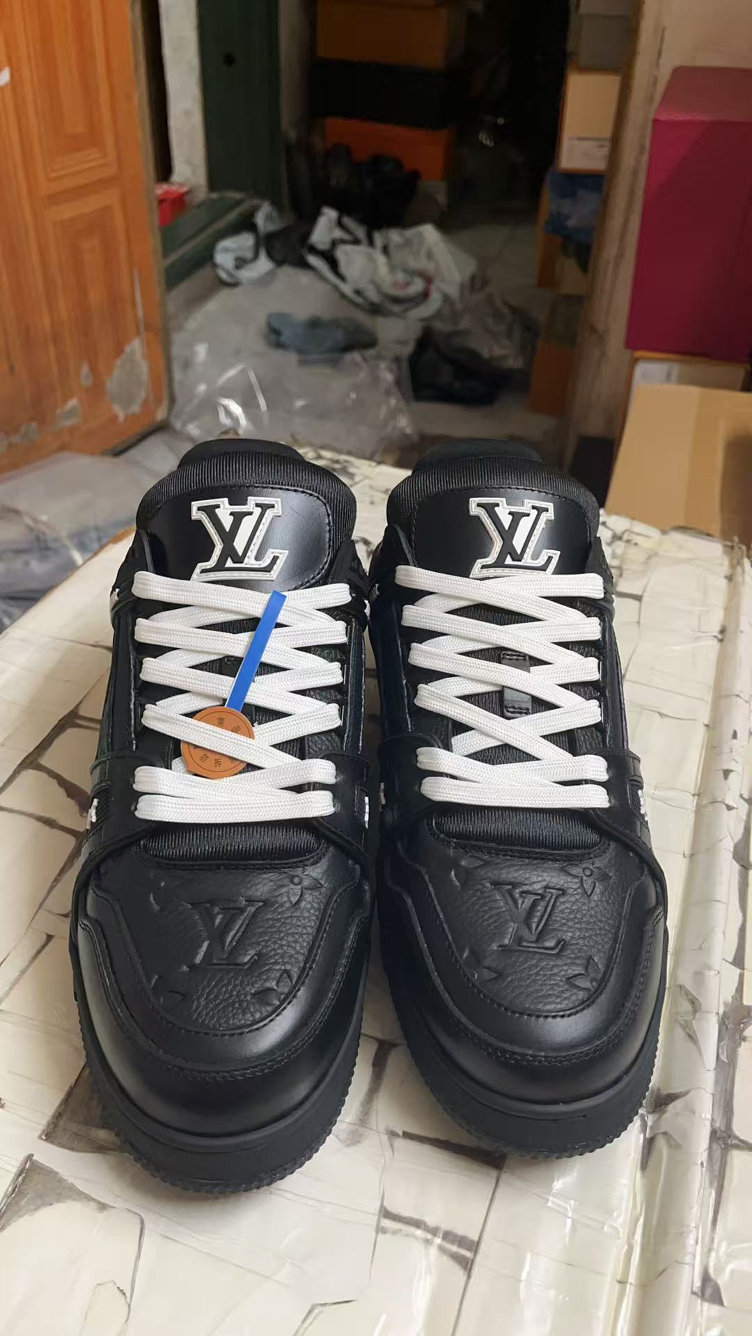 LV Shoes(AAA)-1140