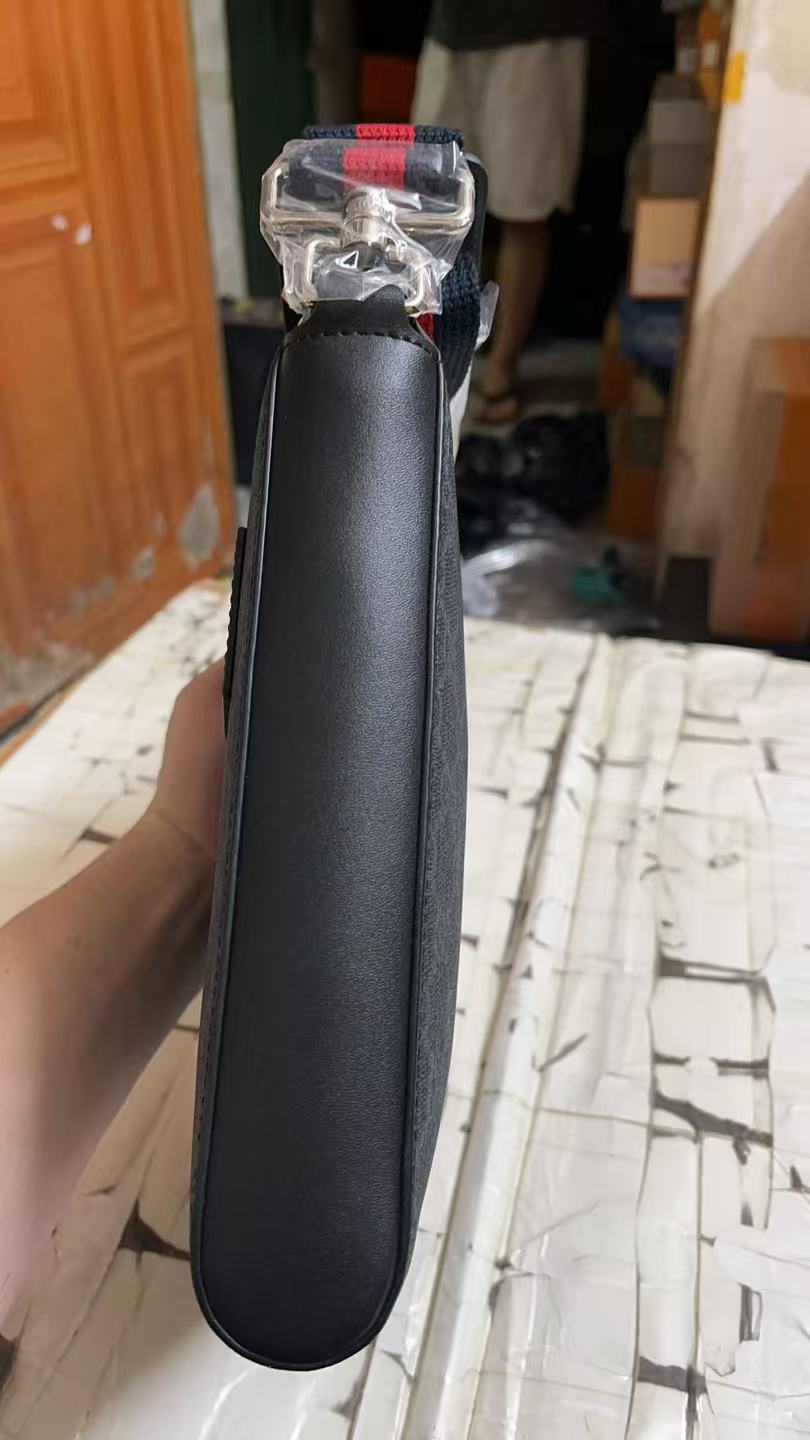 Gucci Handbags AAA(Men)-031