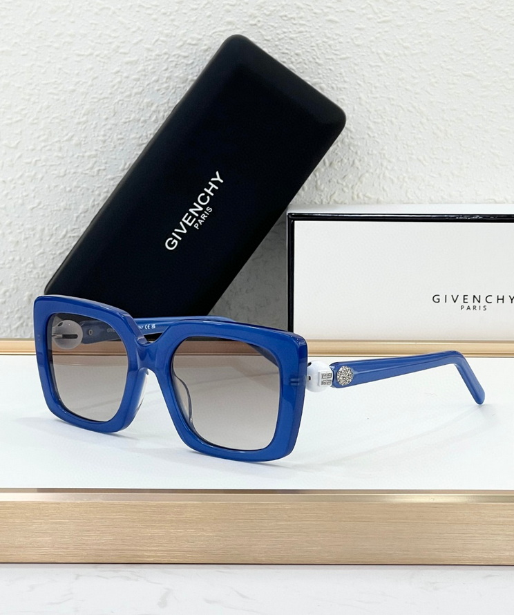 GIVENCHY Sunglasses(AAAA)-272