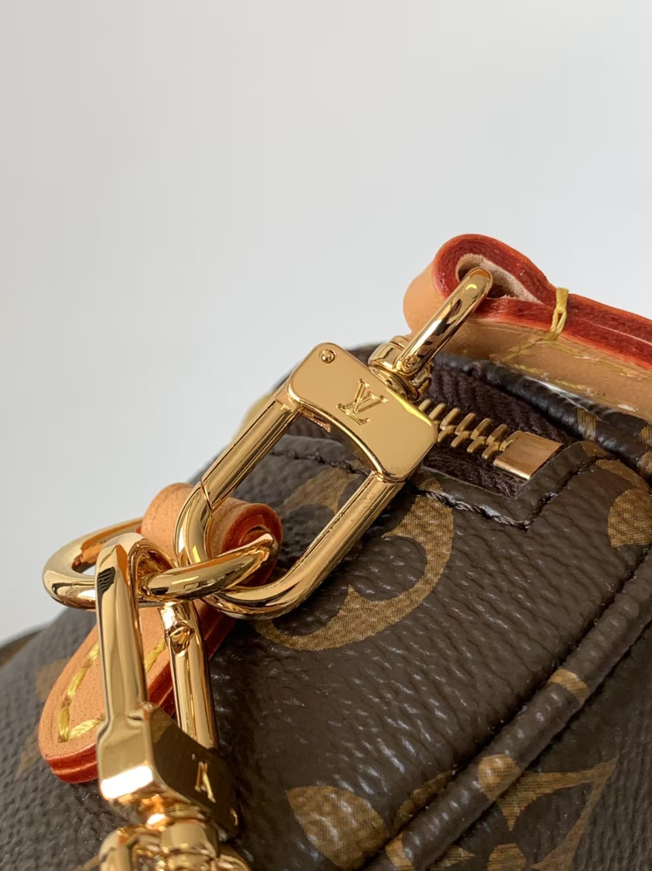LV Handbags AAA(Women)-2004