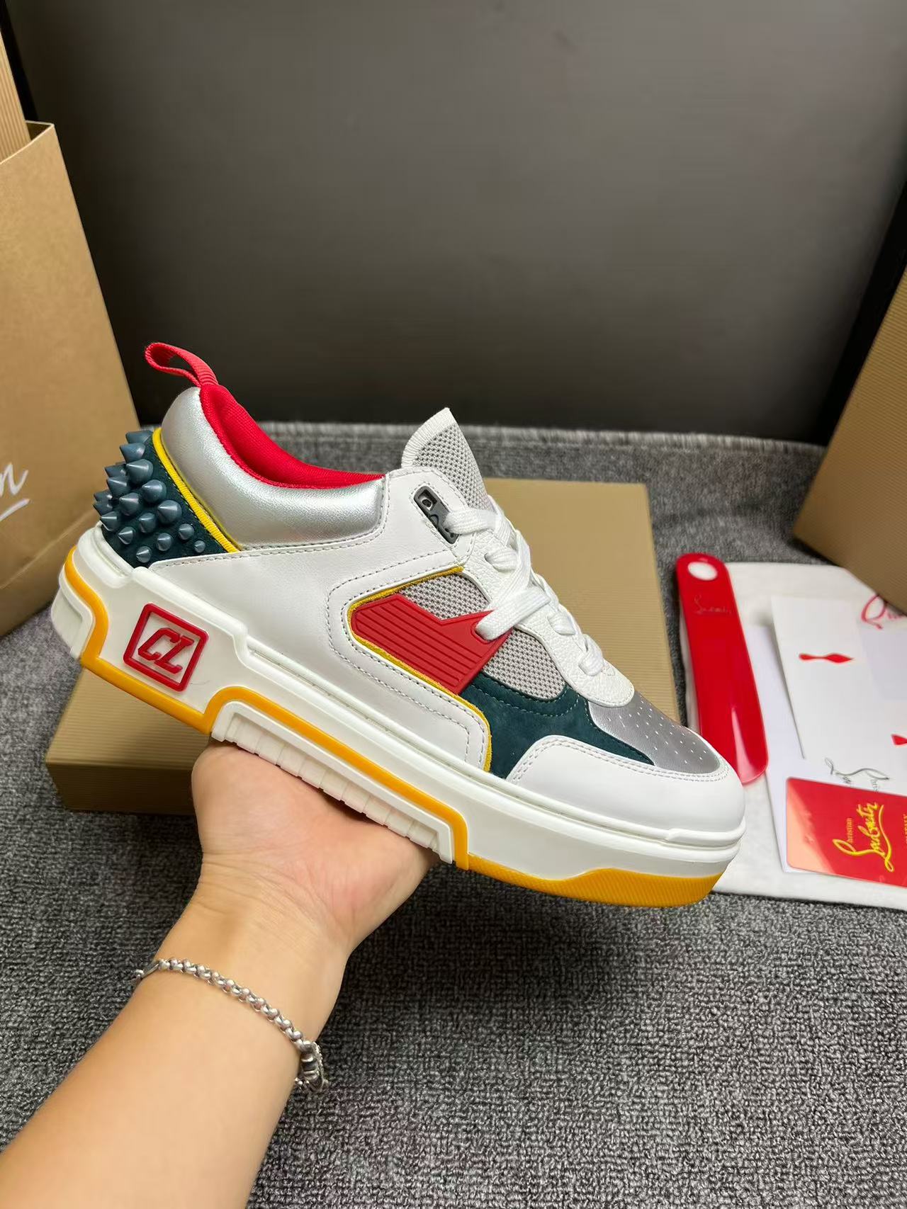 CL Men Shoes-567