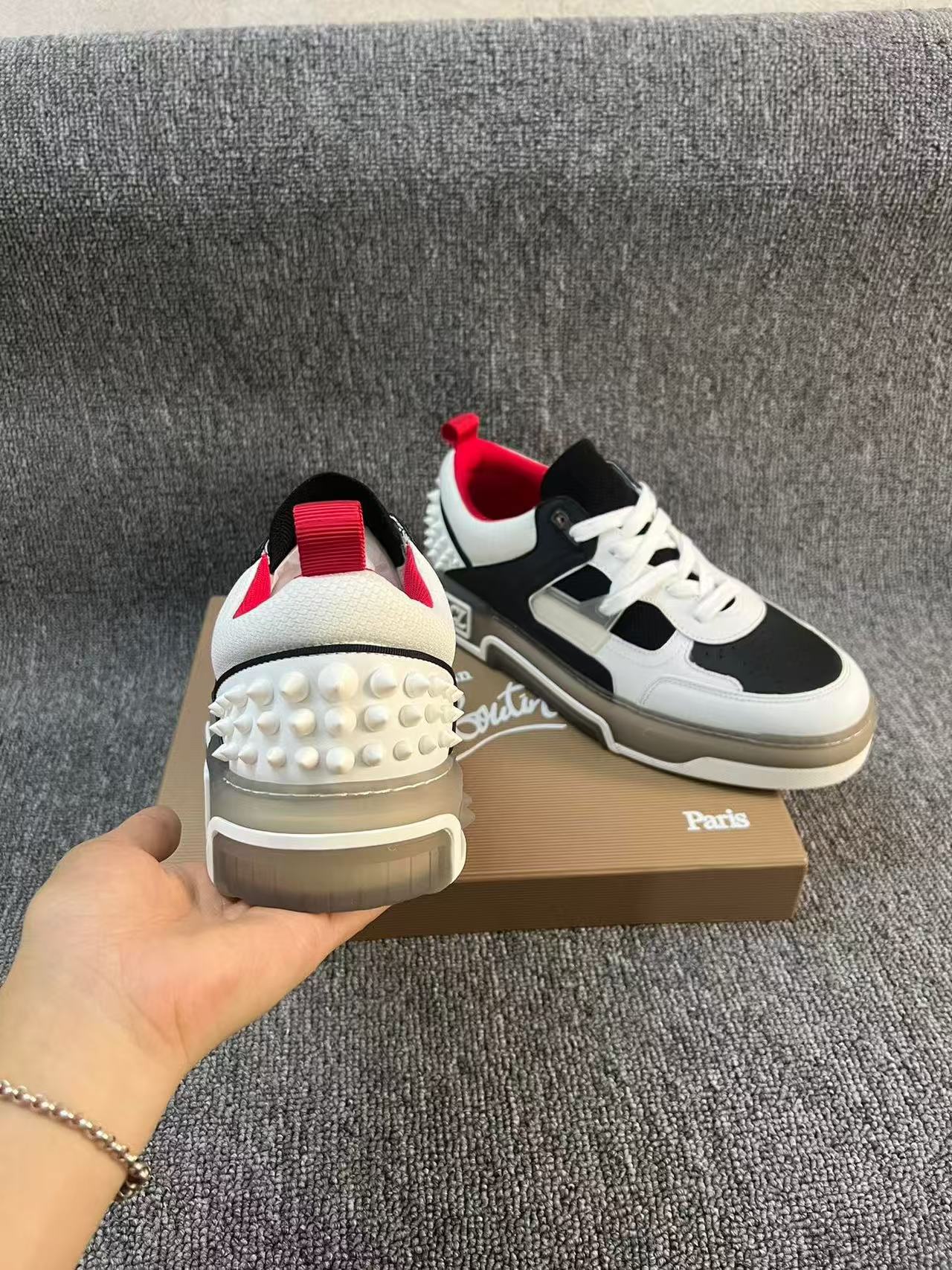 CL Men Shoes-565