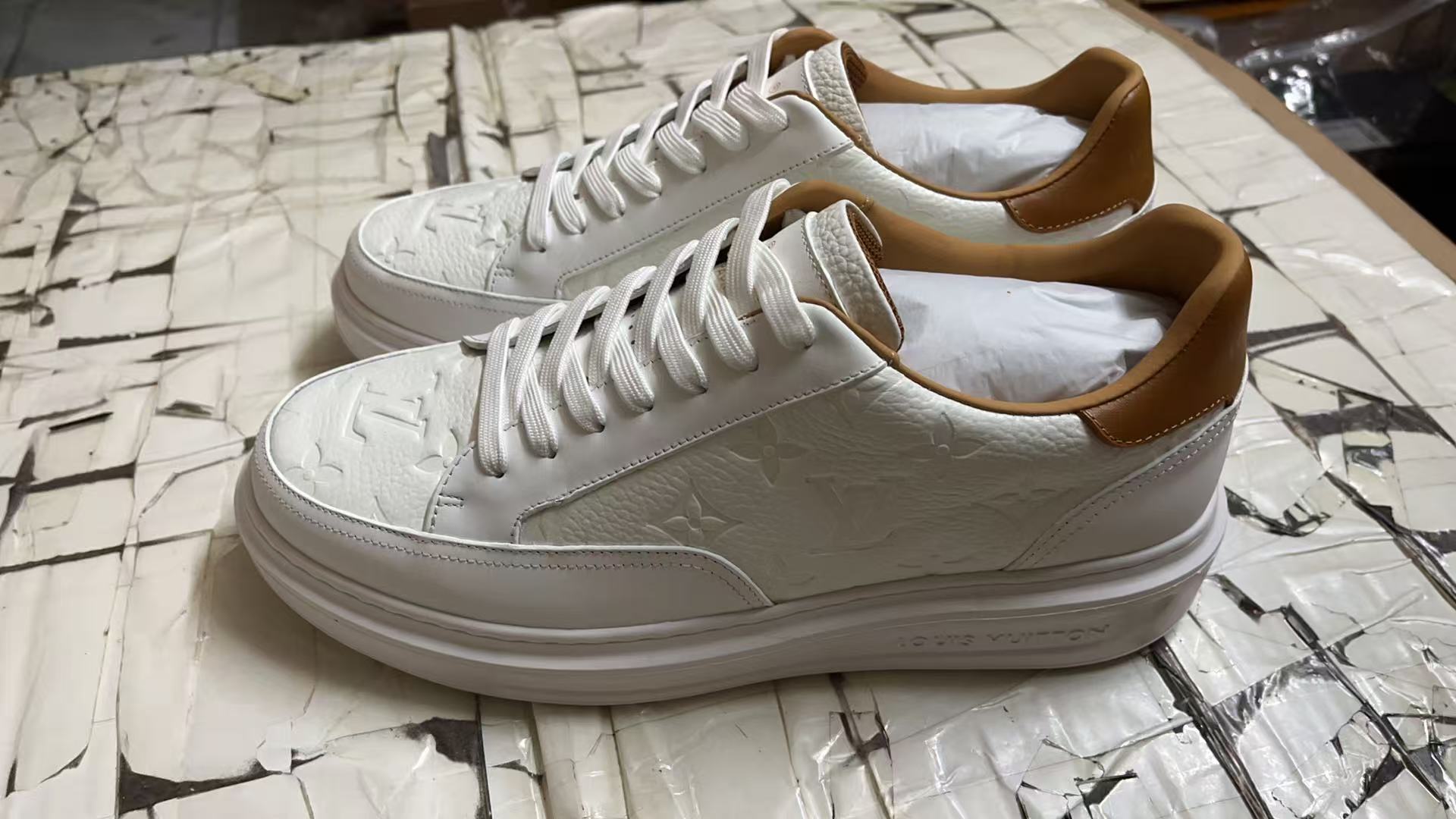 LV Shoes(AAA)-1150