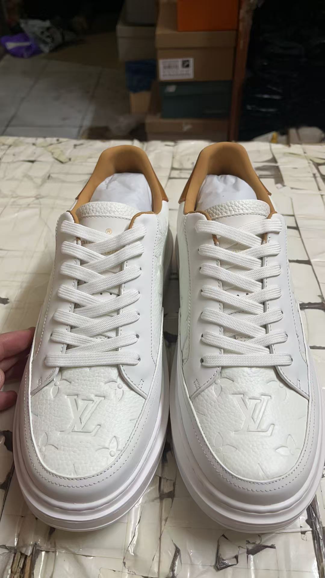 LV Shoes(AAA)-1150