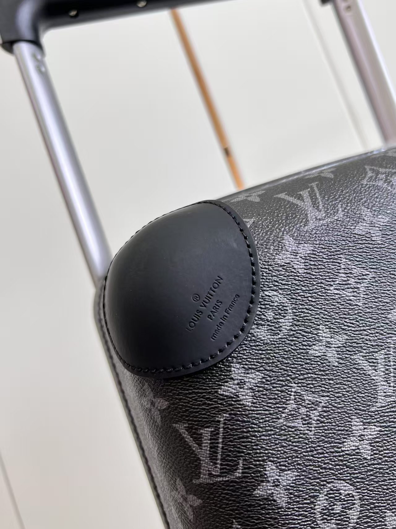 LV Suitcase(AAA)-007