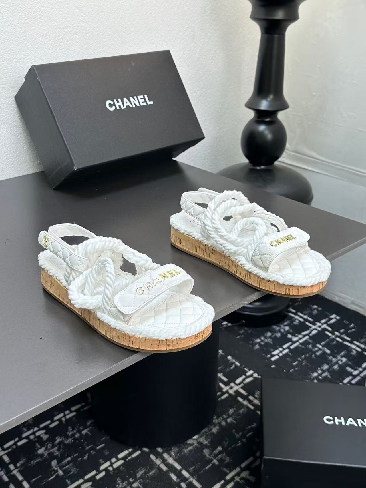 Chanel Slippers Women(AAA)-021
