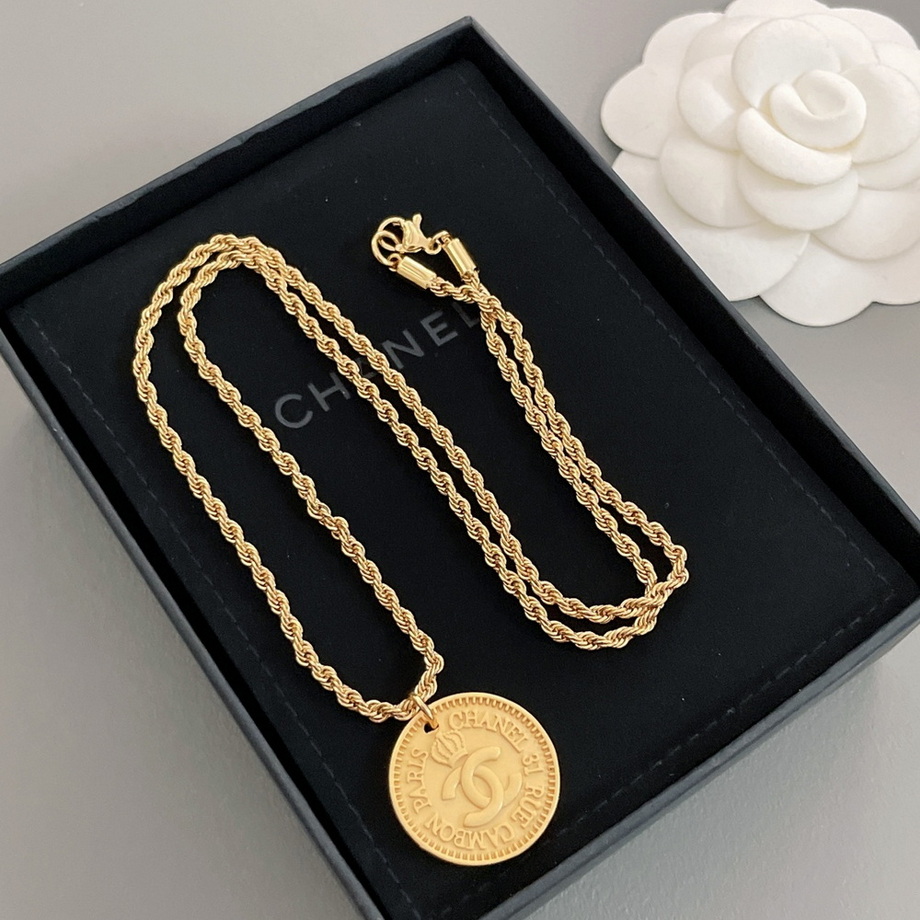 Chanel Necklace-292