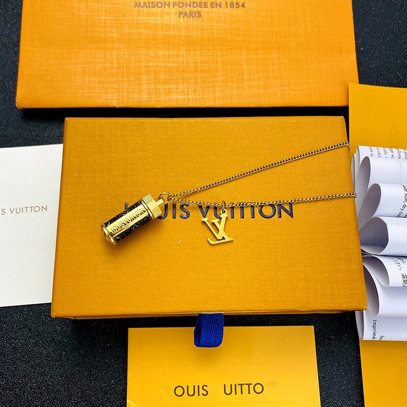Chanel Necklace-058