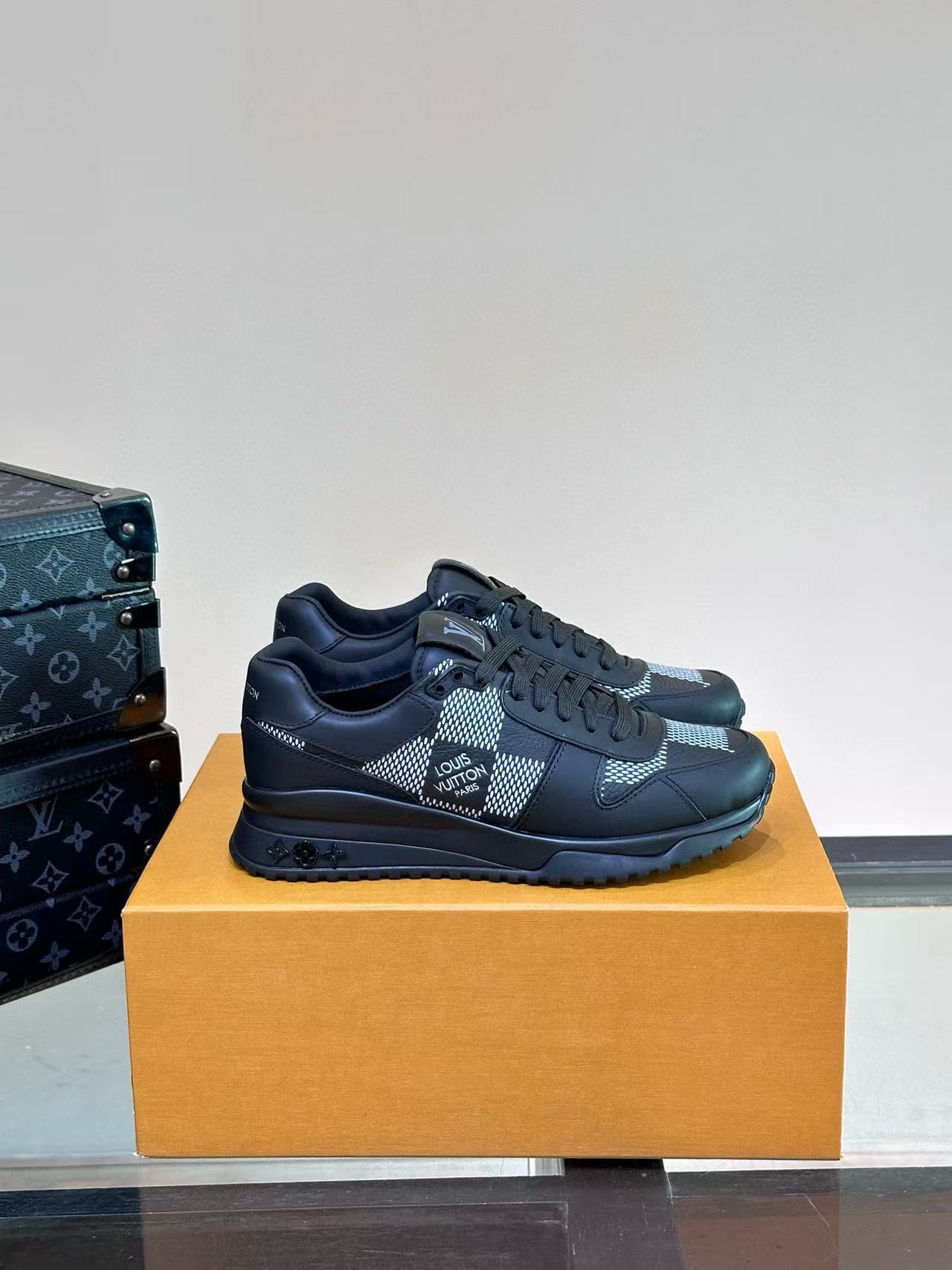 LV Shoes(AAA)-1235