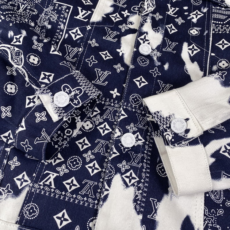 LV Jacket-046