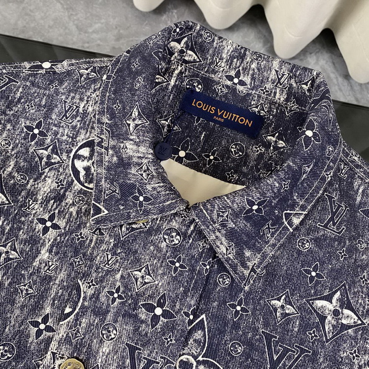 LV Jacket-053