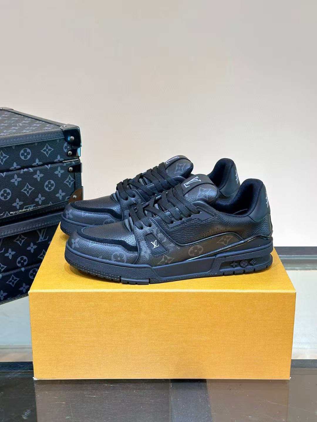 LV Shoes(AAA)-1249