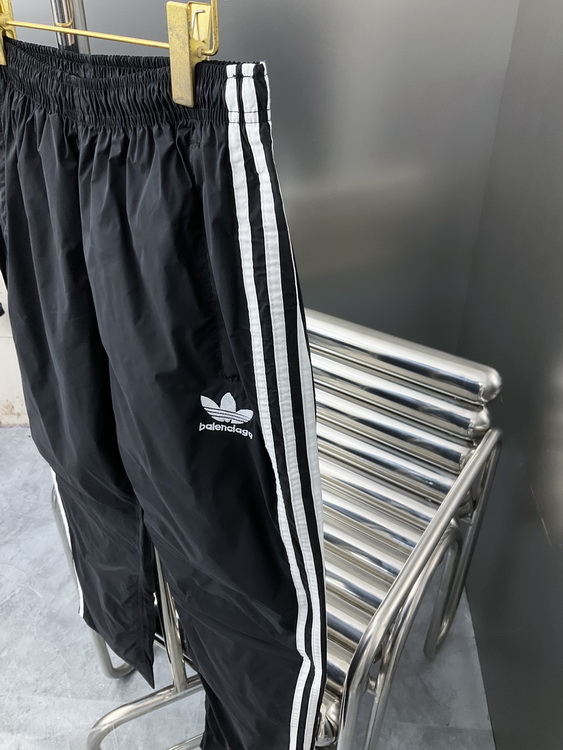 Balenciaga Pants-081