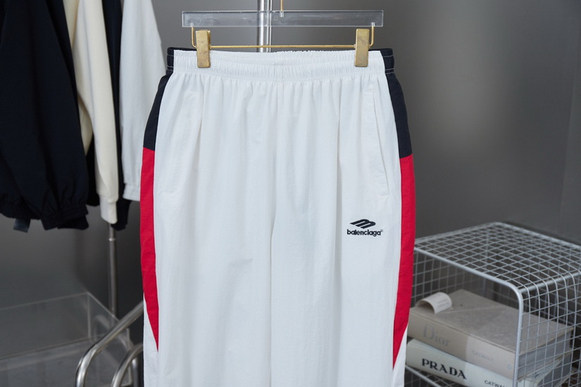 Balenciaga Pants-086