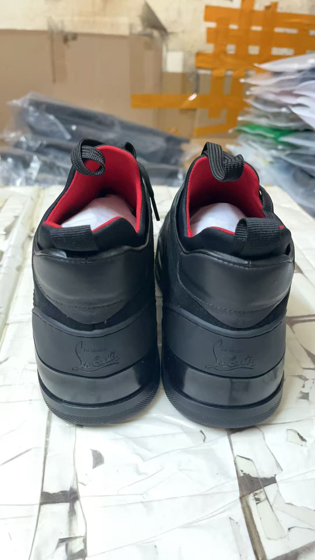 CL Men Shoes-394