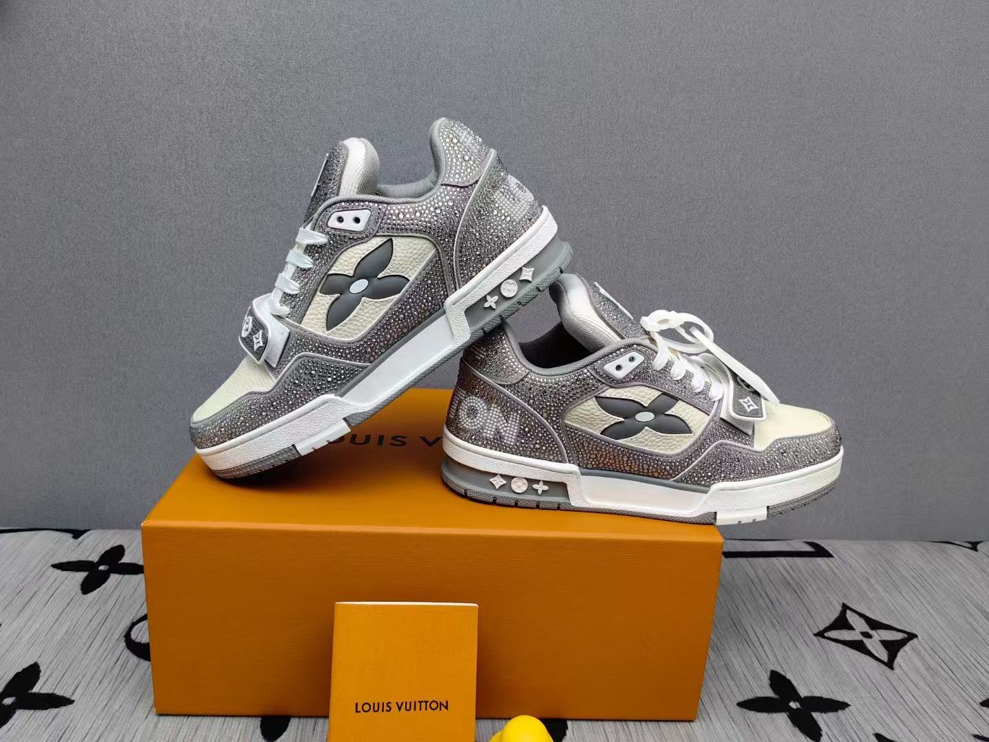 LV Shoes(AAA)-1270