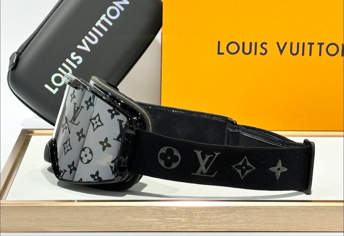 LV Sunglasses(AAAA)-3524