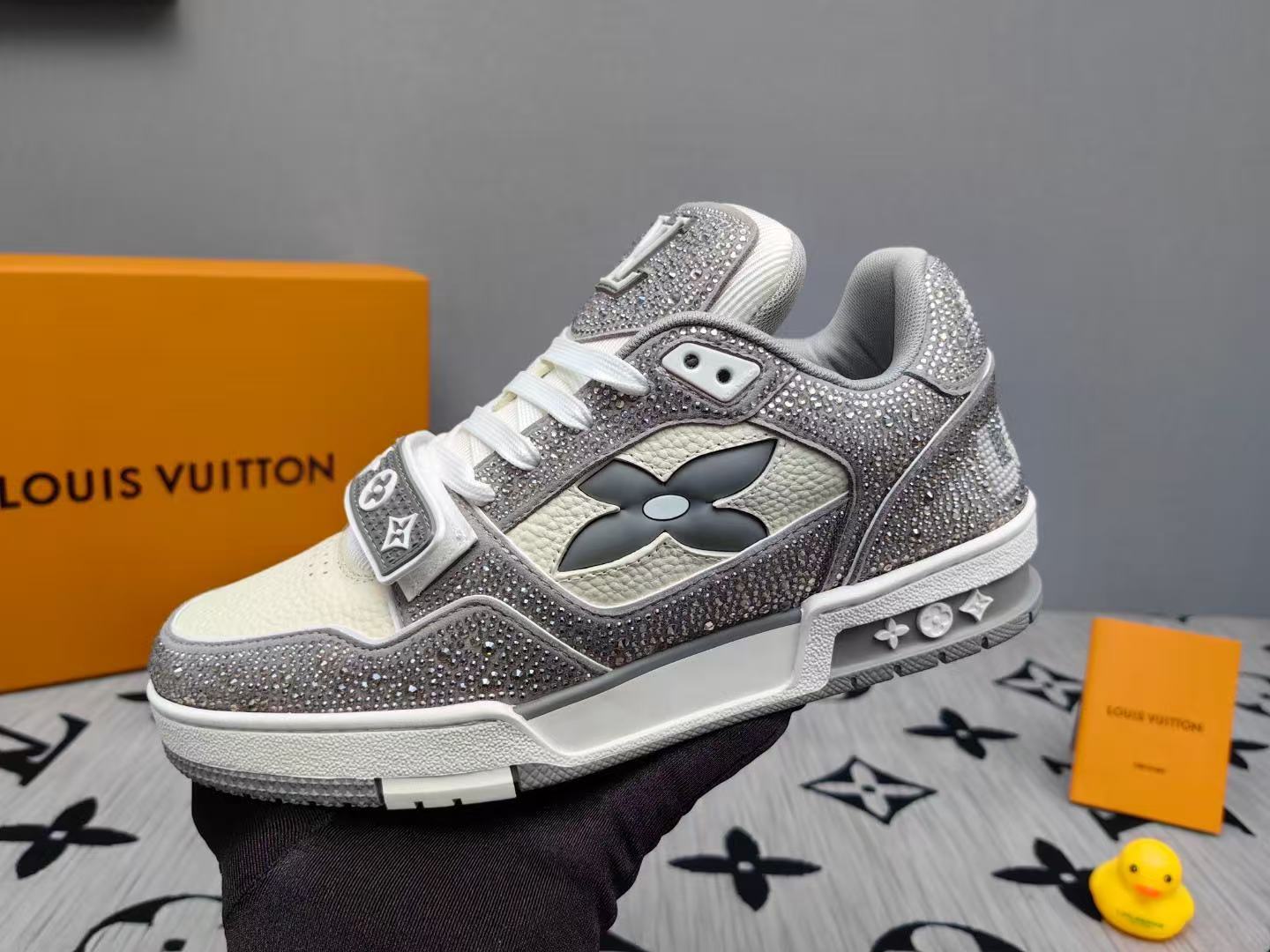 LV Shoes(AAA)-1270