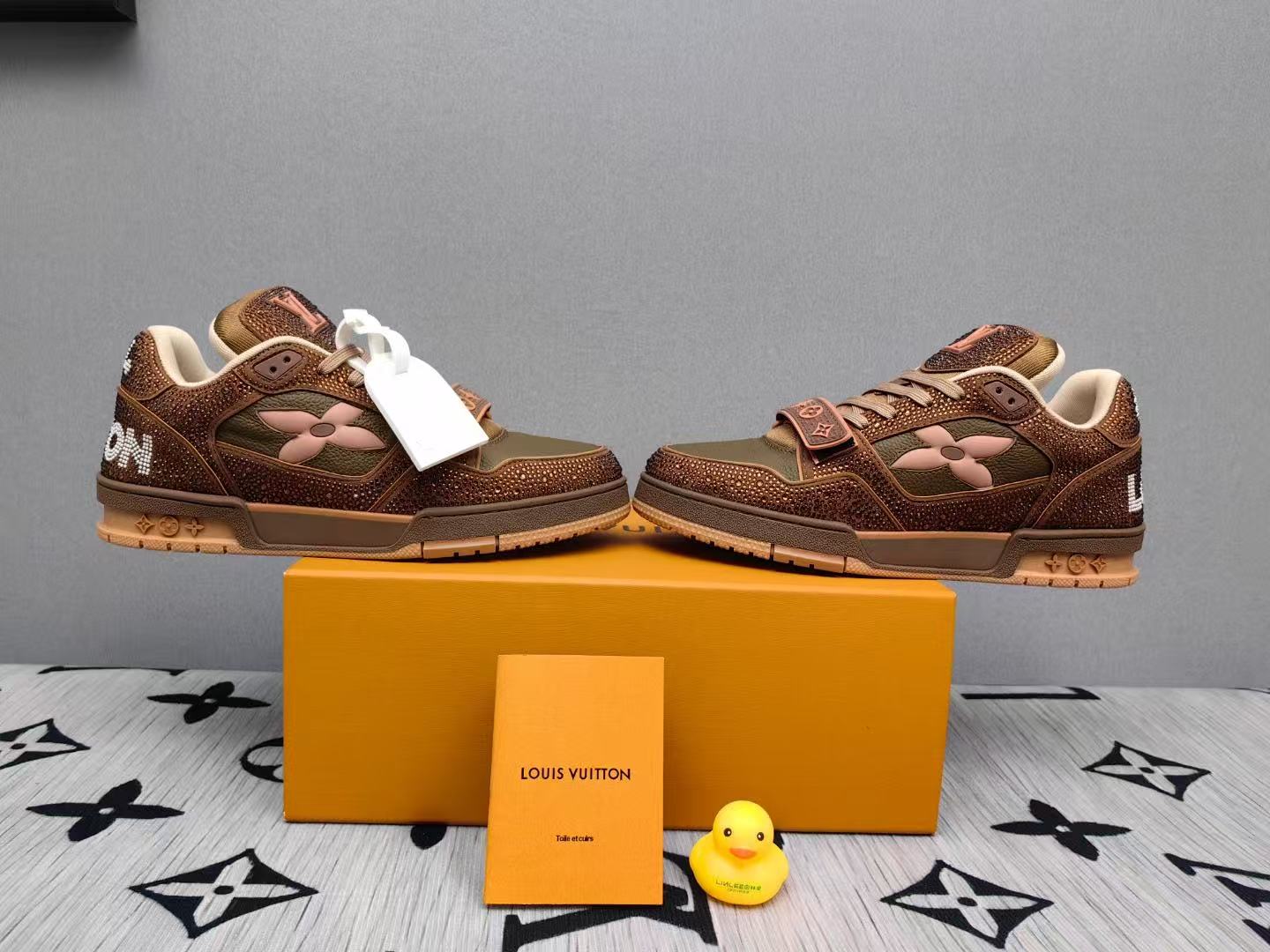 LV Shoes(AAA)-1269