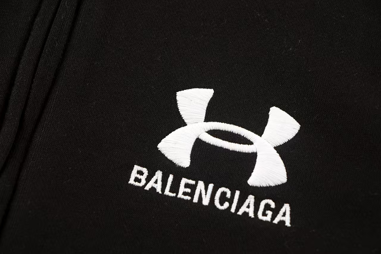 Balenciaga Hoody-161