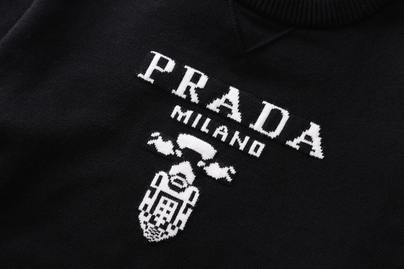 Prada Sweater-029