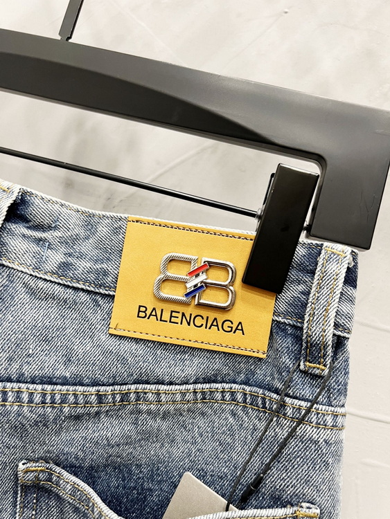 Balenciaga Jeans-009