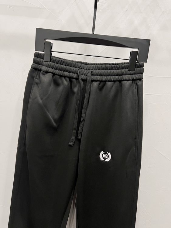 Balenciaga Pants-126