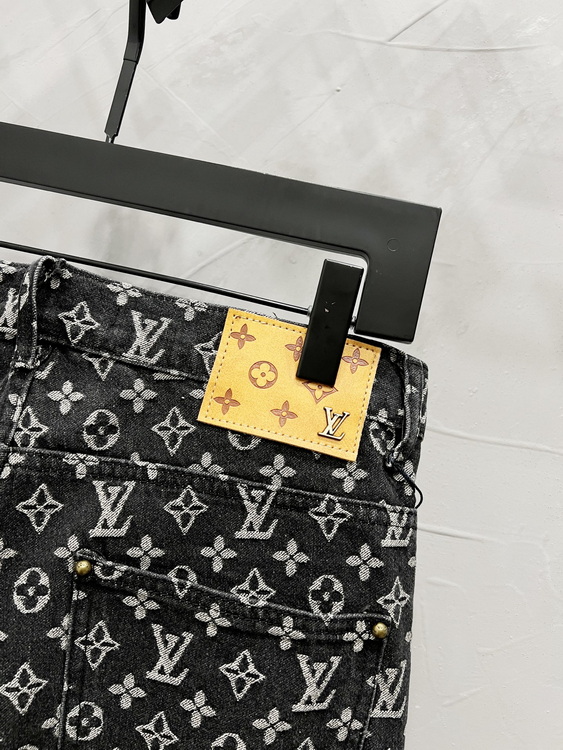 LV Jeans-032